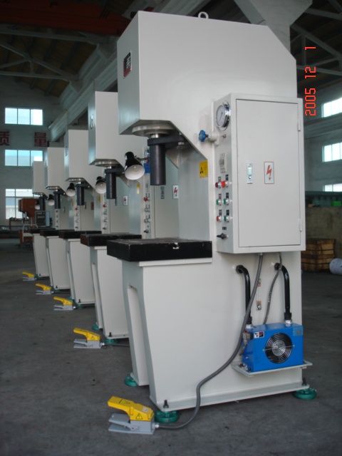 供應油壓機四柱油壓機單柱油壓機價格
