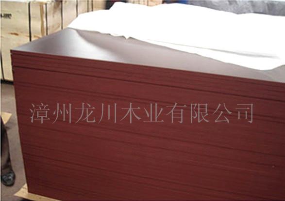 高檔覆膜板，中國建筑模板名牌產(chǎn)品，福建龍川木業(yè)，龍建牌膠合板