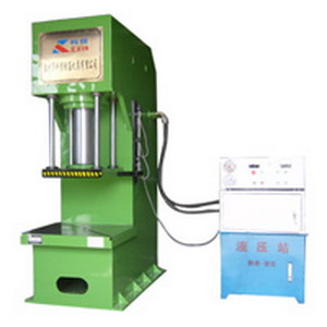 供應(yīng)單臂液壓機(jī) 滕州科信液壓機(jī)  四柱液壓機(jī) 山東壓力機(jī)