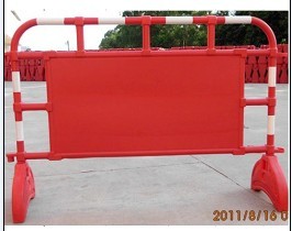 深圳铁马围栏_深圳胶马围栏_深圳铁马厂家&nbsp;&nbsp;深圳围栏