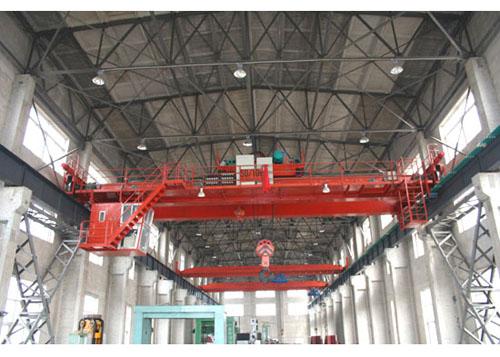 絕緣起重機(jī)