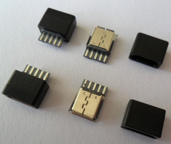 迈克USB连接器 Micro母座 焊线式 带护套&nbsp;&nbsp;USB接口连接器&nbsp;&nbsp;usb电脑连接器&nbsp;&nbsp;usb电脑接口