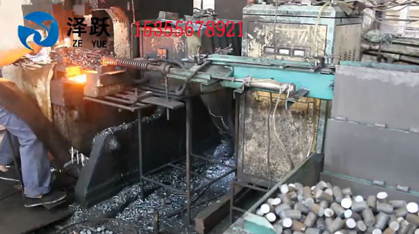 紅沖沖床中頻爐加熱圓鋼棒自動(dòng)供料機(jī)|輸送設(shè)備