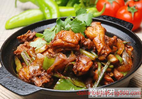 大連想學(xué)習(xí)重慶雞公堡技術(shù)去哪里學(xué)習(xí)，丹東有教重慶雞公煲配方的